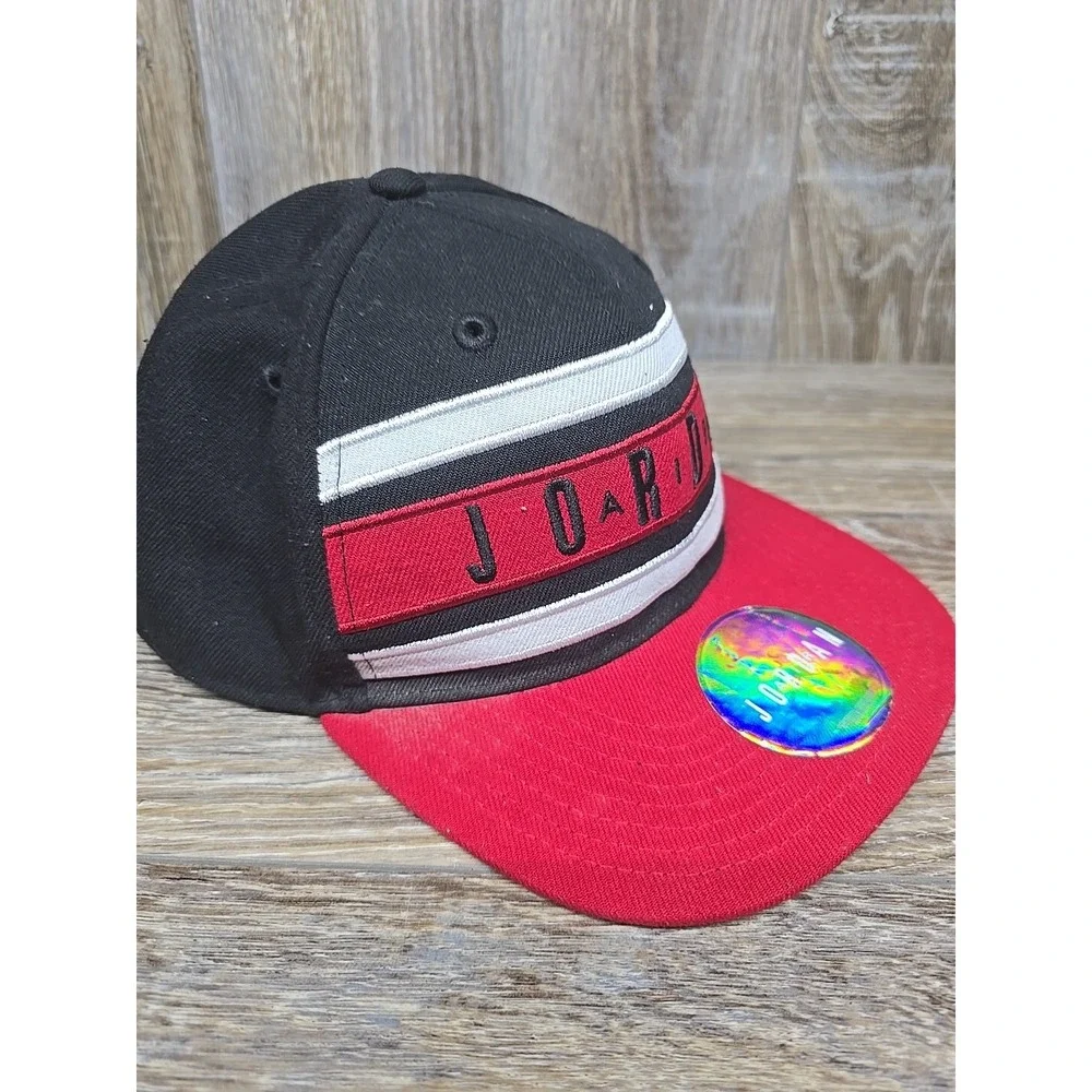 Air Jordan Snapback‎ Hat Classic Jordan Print Youth Size